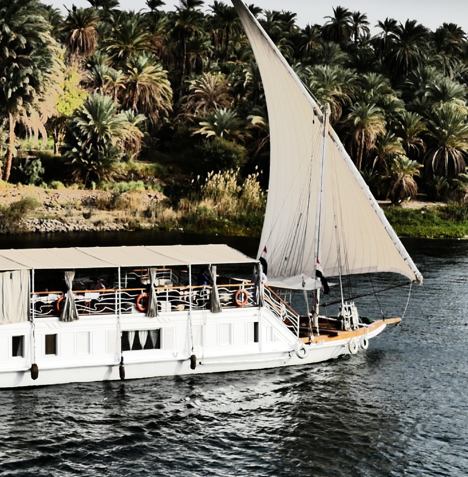 4 noches navegando el Nilo en un barco privado para el grupo