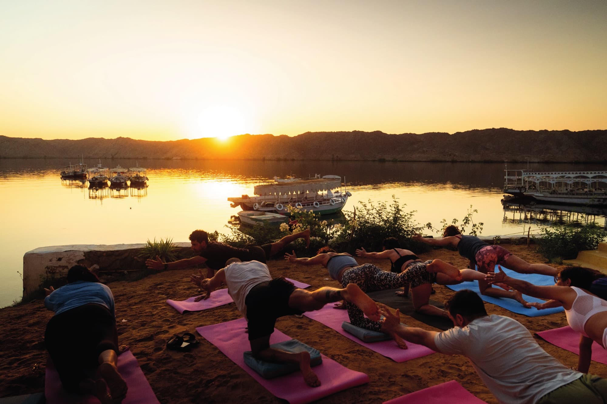 Amanecer frente a las pirámides de Giza y la Gran Esfinge