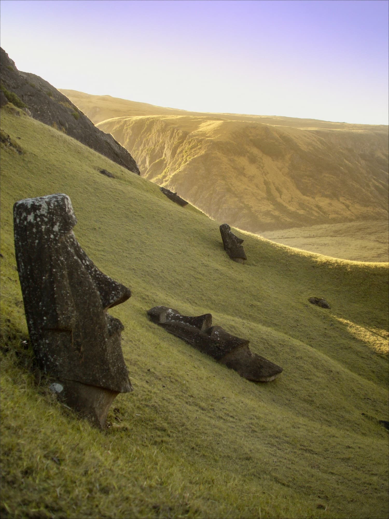 Caminata al cráter del volcán Rano Kau y la aldea de Orongo